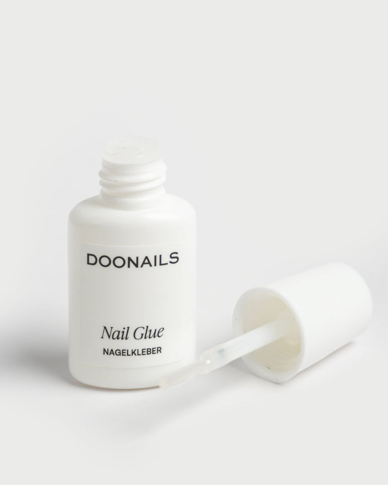Brush-On Nail Glue