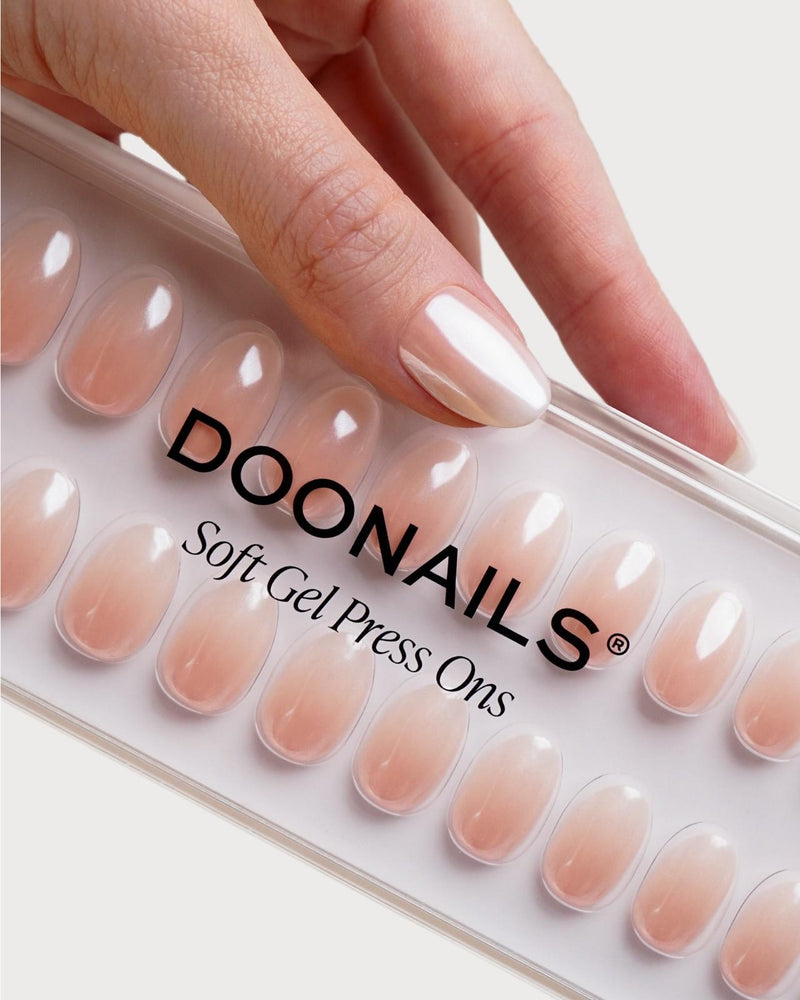 Glazed Babyboomer Short Round Soft Gel Press Ons