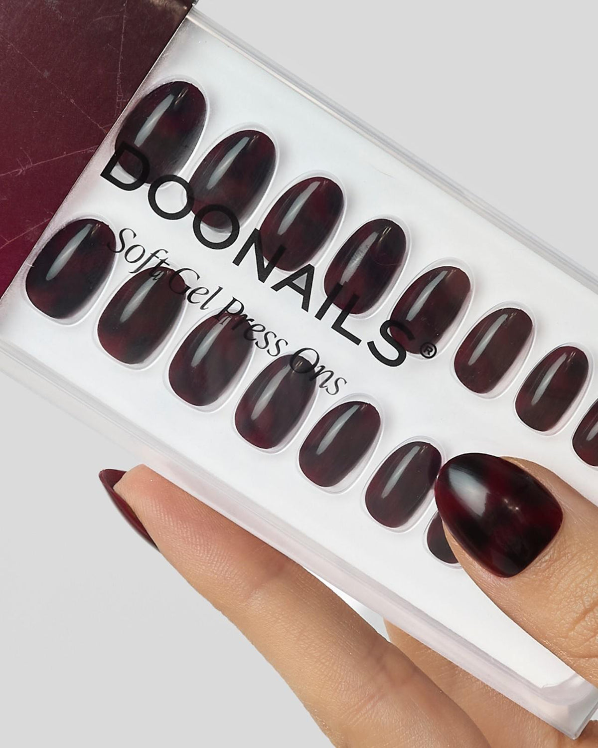 Limited Edition Red Mosaic Amber Short Round Soft Gel Press Ons