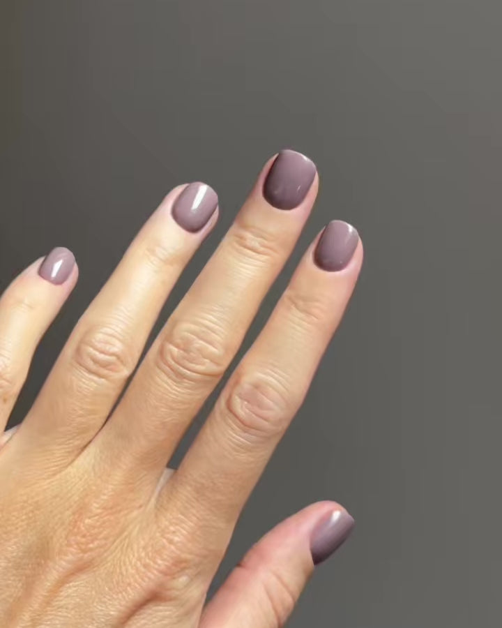 Silent Night Mauve Ultra Short Square Soft Gel Press Ons